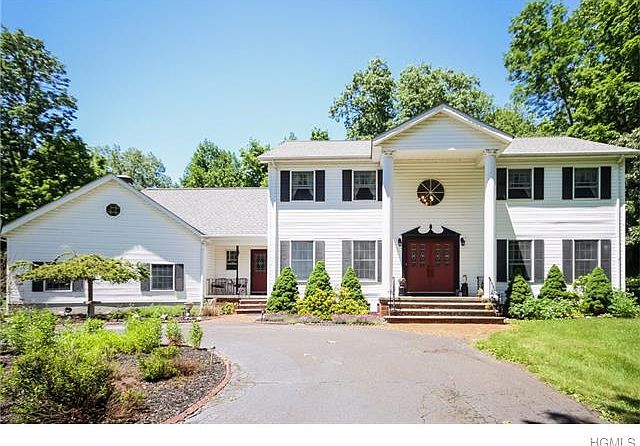 1st image of 387 Harriman Heights Rd