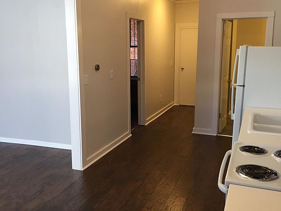 3rd image of 215 4th St #1