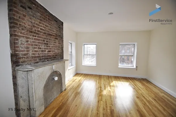 Rented by FirstService Realty (legacy) | media 9