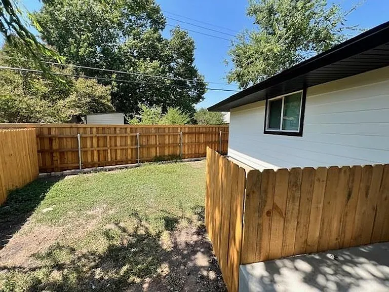 8012 Pinedale Cv #A — Photo 20