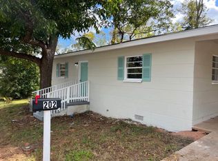 202 Haskell Ward Dr, Griffin, GA 30223