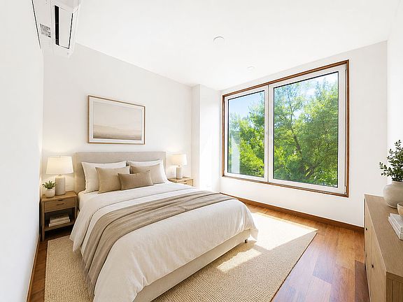 4th image of 311 Eastern Pkwy #3