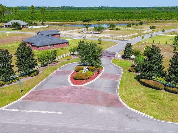 2nd image of 11206 Saddle Club Dr