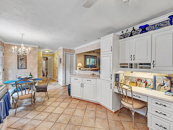 23rd image of 1120 Chestnut Mountain Dr