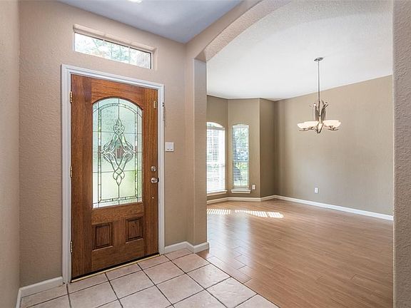 3rd image of 3318 Shadowcrest Ct