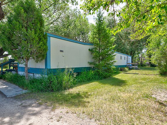 3rd image of 907 Ray Rd