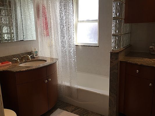 5th image of 8516 68th Ave
