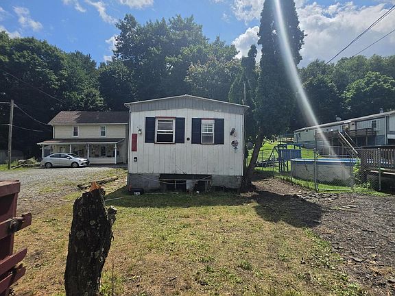 3rd image of 252 Courtdale Ave