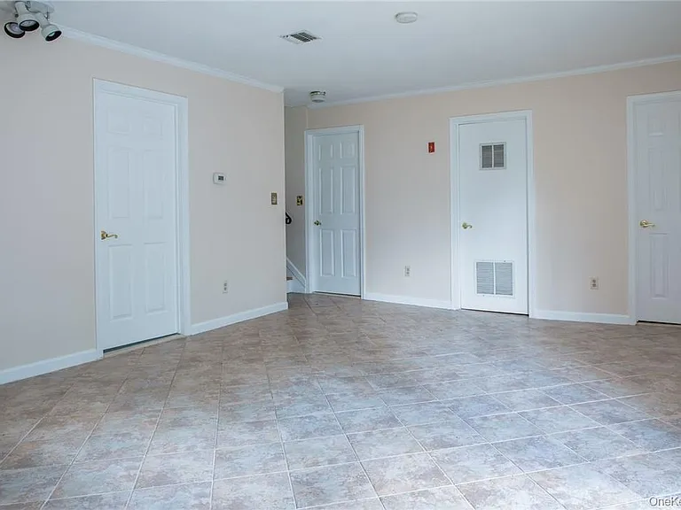 8 Fillmore Ct — Photo 19