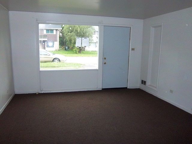 2nd image of 504 W Pacesetter Pkwy