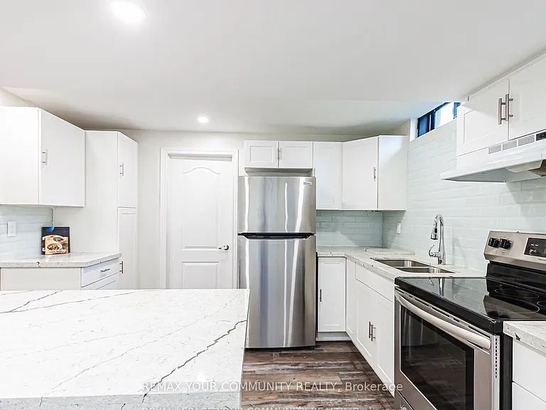 33 Durness Ave #BASEMENT — Photo 9