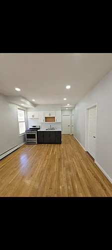 10 Rodwell Ave Photo 1