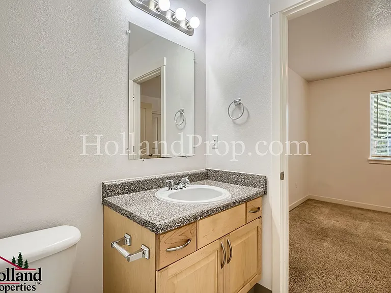 4415 NE 88th Ave #3 — Photo 16