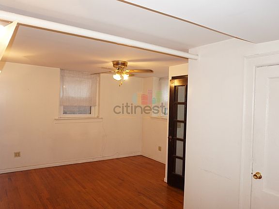 2nd image of 338 Lincoln Pl #31