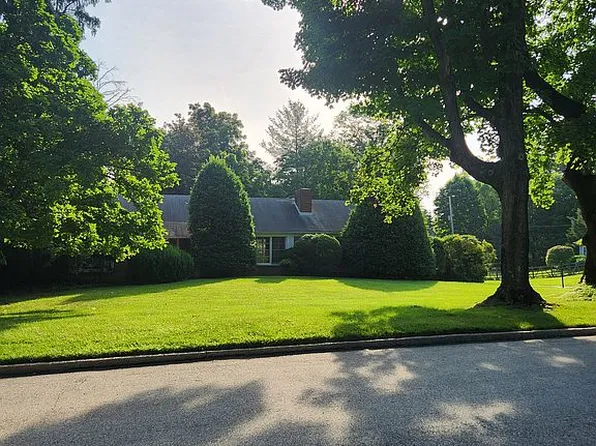 1715 Sherwood Cir, Villanova, PA 19085