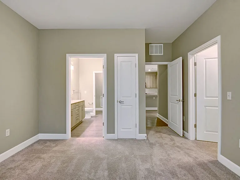 York Woods at Lake Murray Apartment Homes — Photo 23