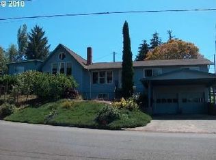 780 Crestview Dr, Reedsport, OR 97467