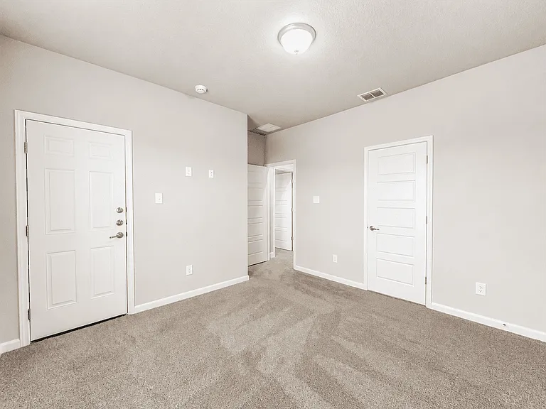 7142 Magnolia Crk #201 — Photo 12