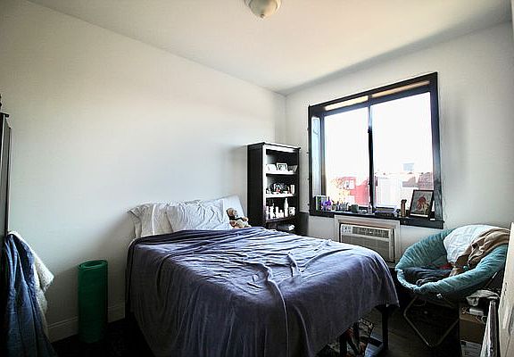 2nd image of 36 Suydam St #4H