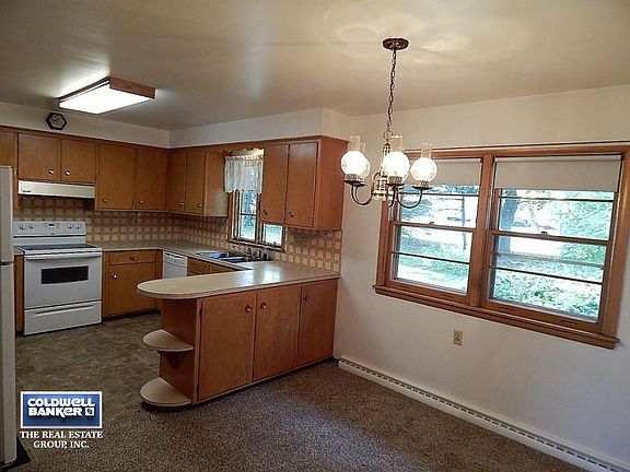 KITCHEN AND DINING