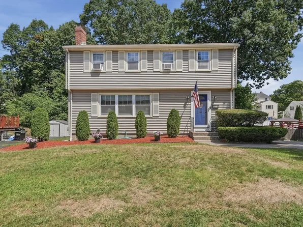 49 Bowditch St, Braintree, MA 02184