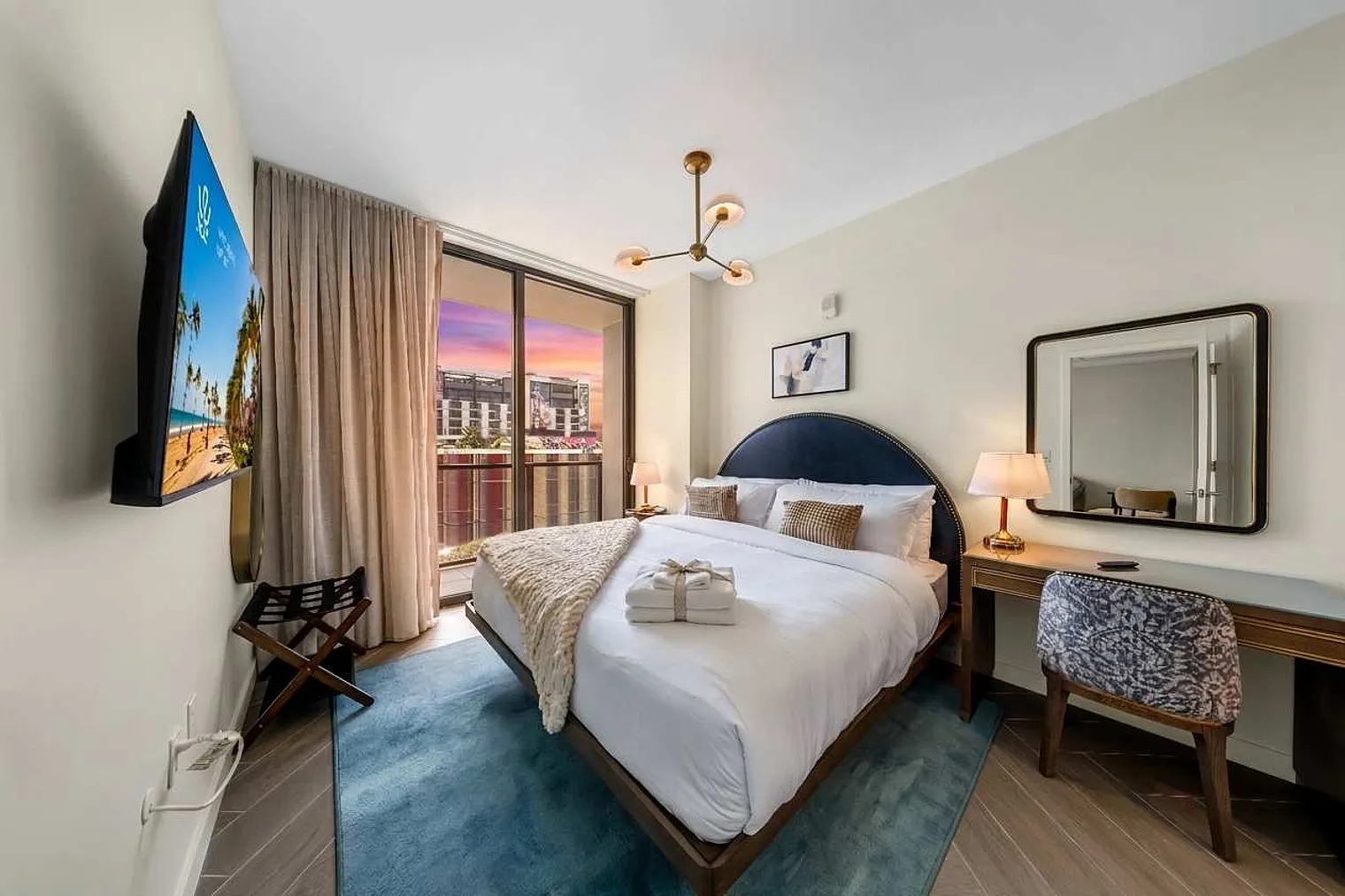 1 bed, 1.0 bath, 635 sqft, $2,444 — Photo 4
