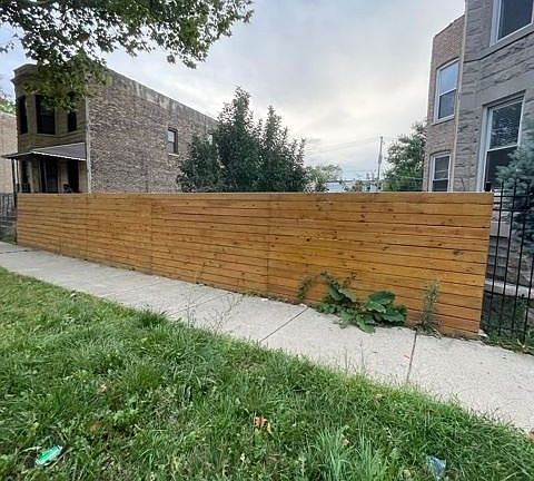 2nd image of 710 N Homan Ave