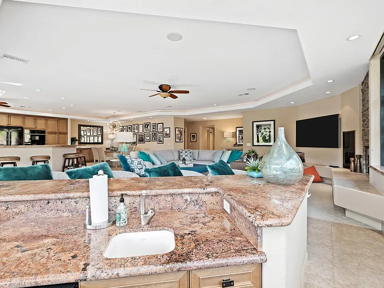 73465 Irontree Dr — Photo 25