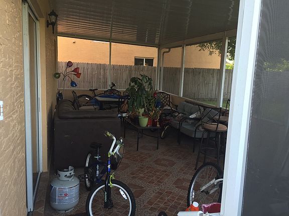 2nd image of 2555 NE 41st Ave
