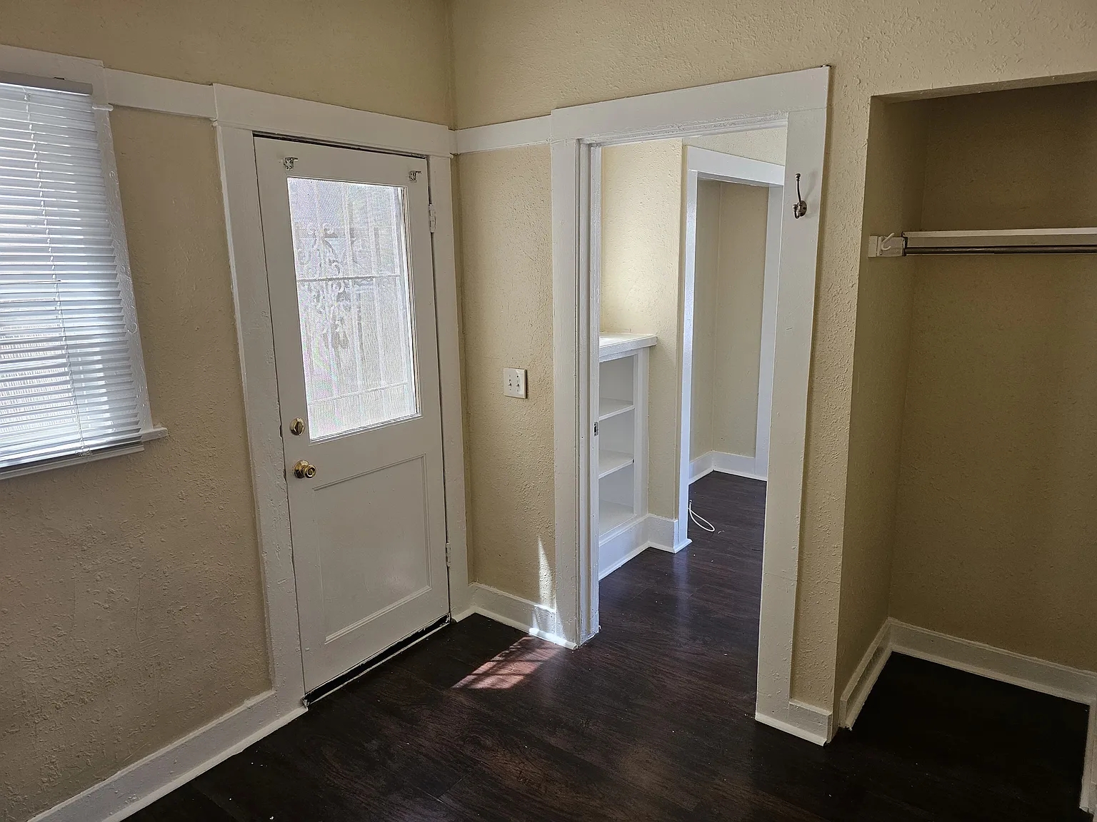 1 bed, 350 sqft, $1,650 — Photo 3