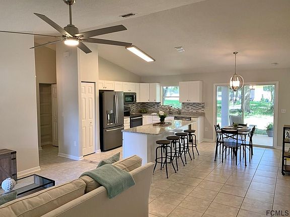 4th image of 17 Royal Palm Ln