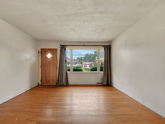 2nd image of 16801 Odell Ave