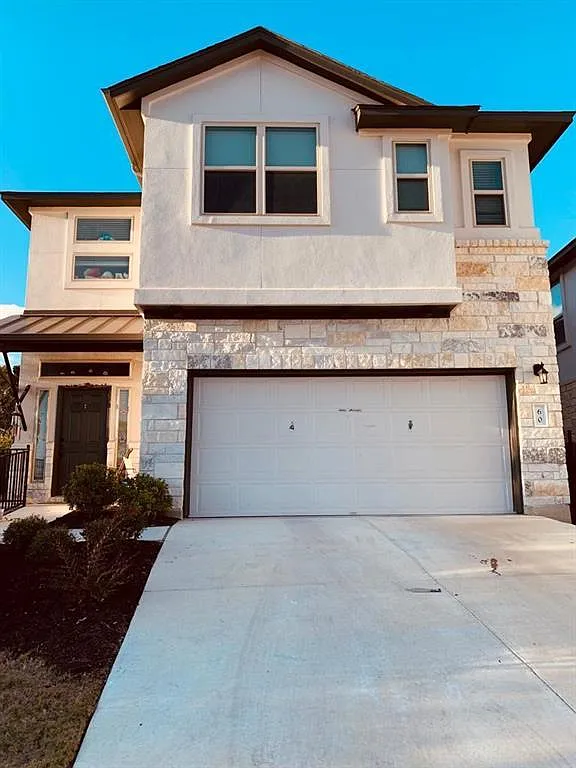 3 bed, 2.5 bath, 2154 sqft, $2,200 — Photo 1