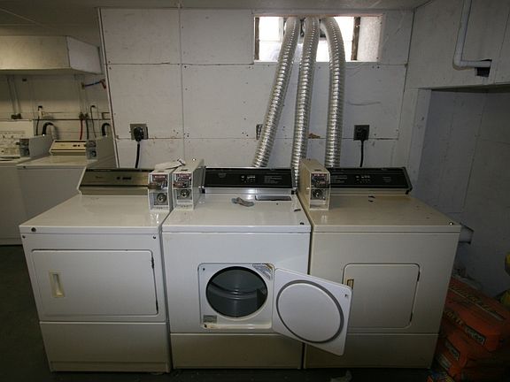 5th image of 1507 W Girard Ave APT 3