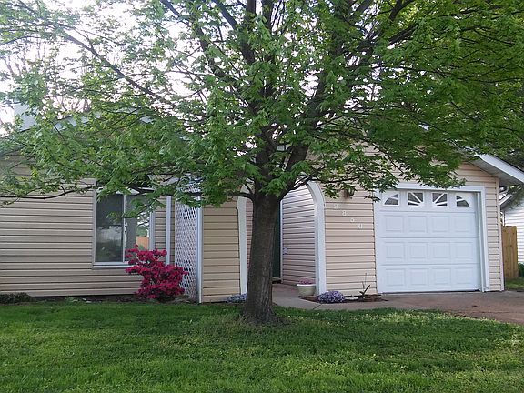 3rd image of 2850 Sherwood Dr