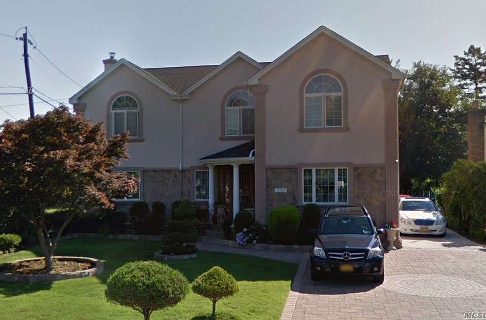 1st image of 691 Martha St