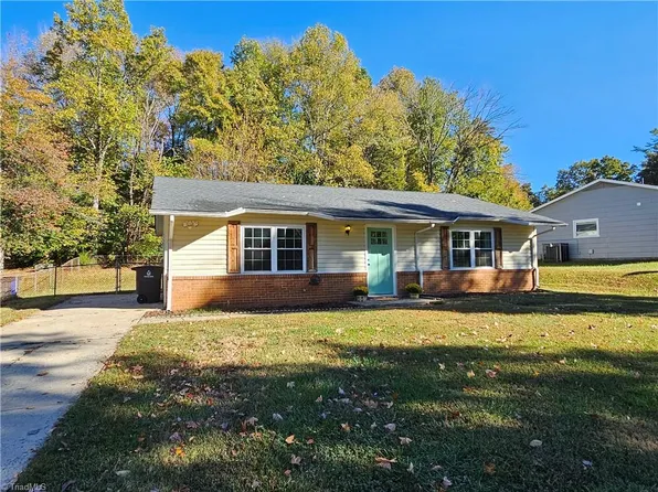 2705 Laguna Ave, Winston Salem, NC 27103