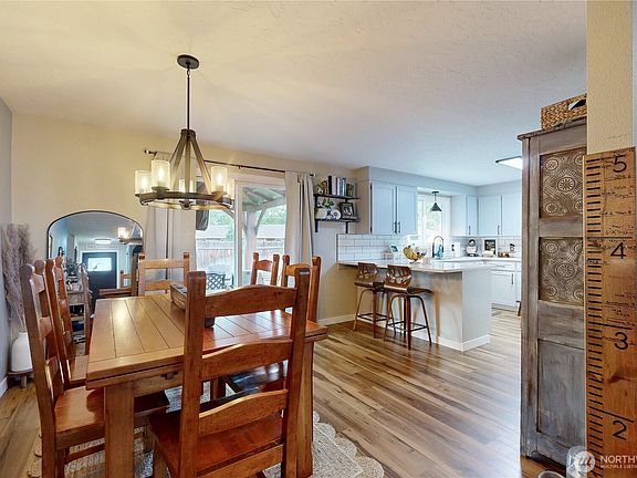 3rd image of 2288 Granite Drive