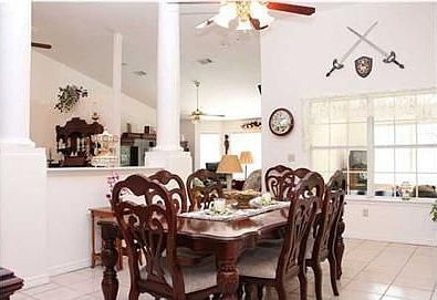 Beautiful floor to ceiling columns