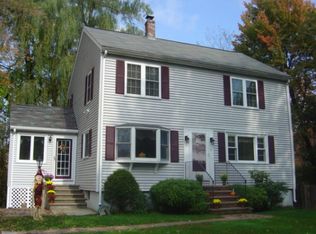 16 3rd Rd, Woburn, MA 01801