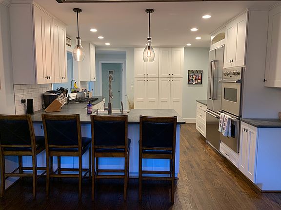 Gourmet Kitchen 