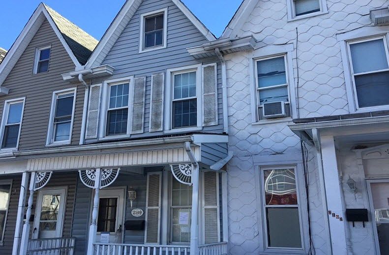 2nd image of 2109 Greenwood St