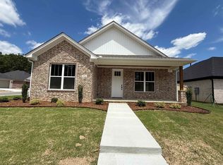 3916 Spencer Crossing Dr, Benton, AR 72019