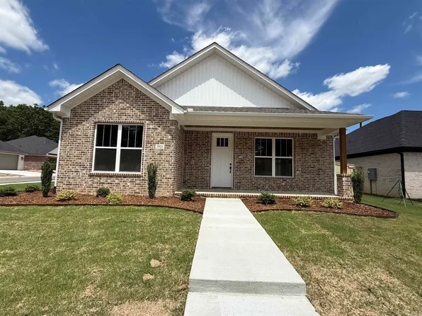 3916 Spencer Crossing Dr, Benton, AR 72019