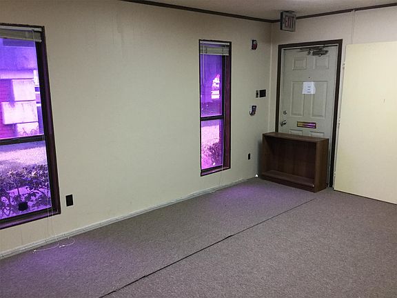 4th image of 275 N 18th St Ste A