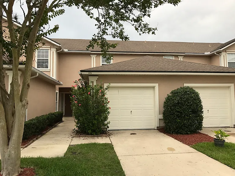 875 Southern Creek Dr — Photo 1