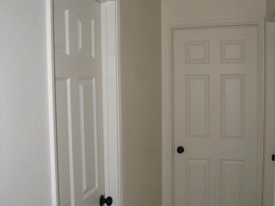 2nd image of 1355 Magnolia Ave