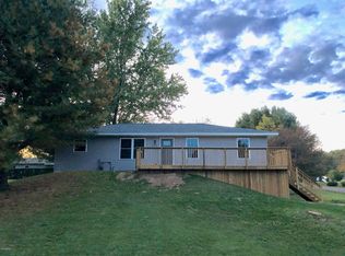 9523 Pine Hill Dr, Battle Creek, MI 49017