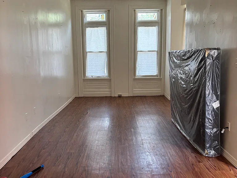 Oley St — Photo 4