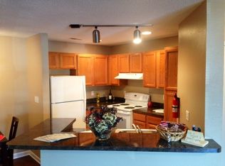2401 Martins Landing Cir APT 725, Martinsburg, WV 25401